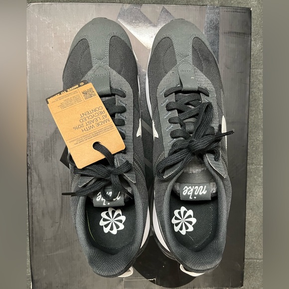 Nike Pre-day - Picture 2 of 4